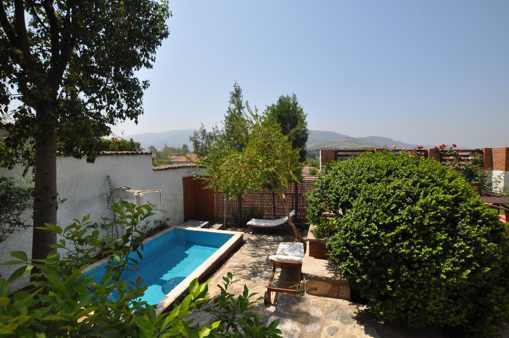 St John'S House Vila Selçuk Exterior foto